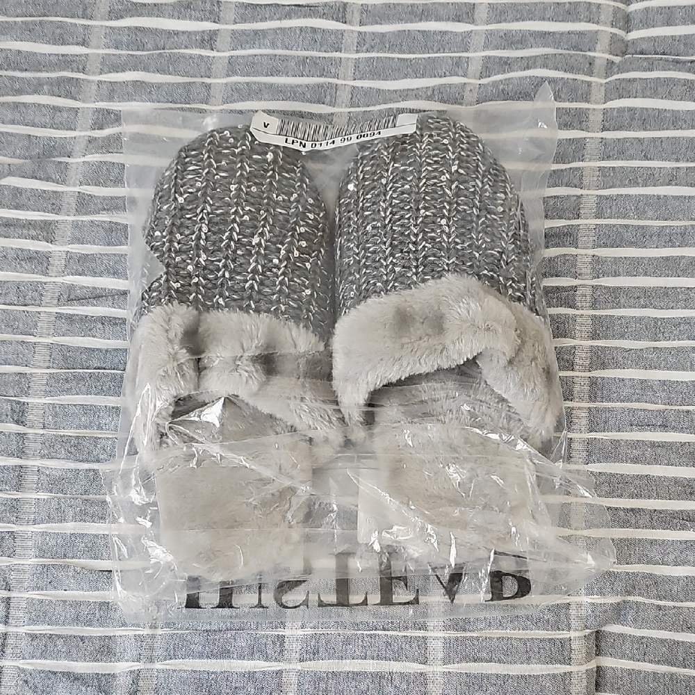 JustFab Elina L Gray Silver Sequin Knit Faux Fur Mule Slippers NWT